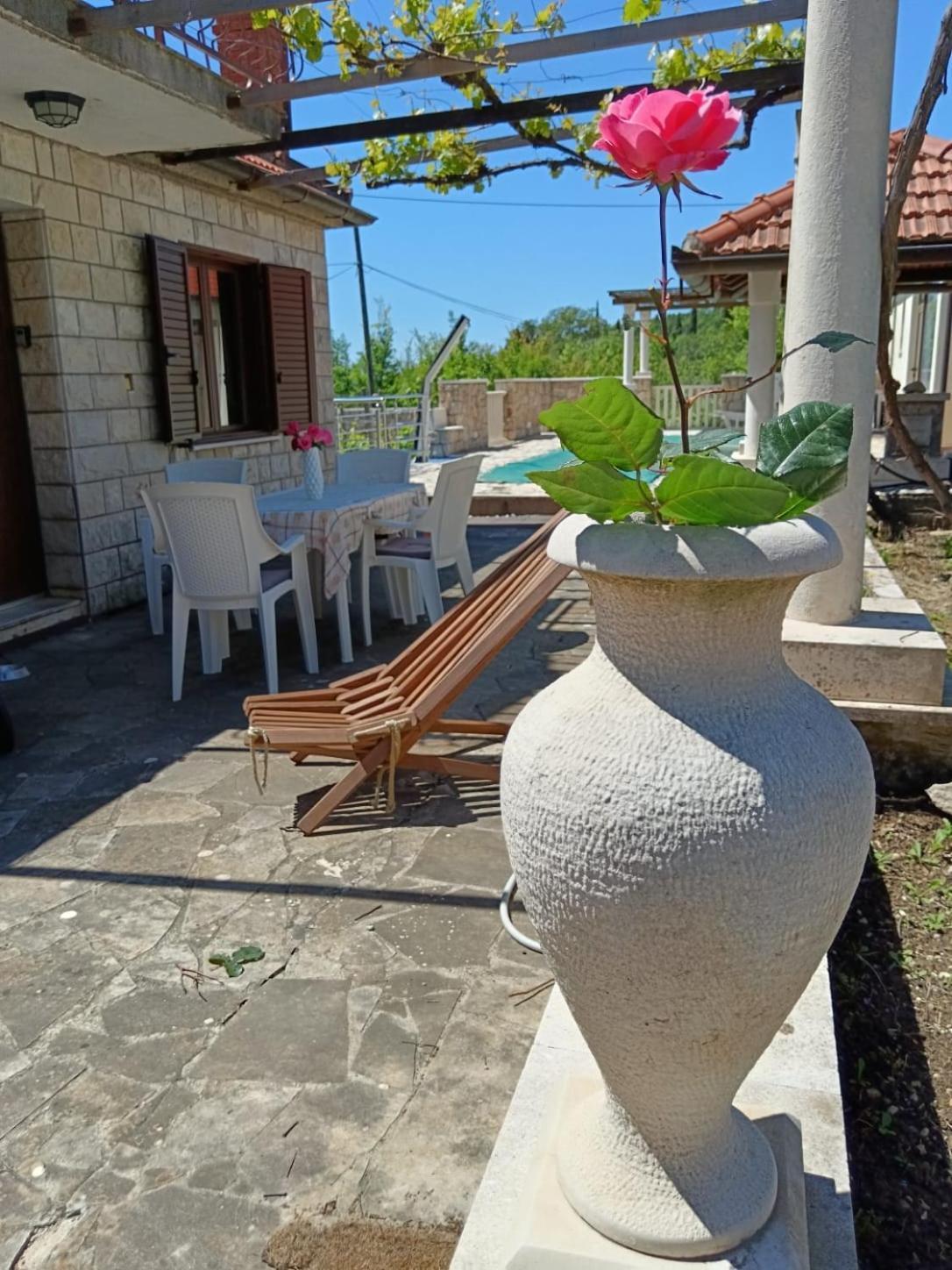 Holiday Home Lazustina Paradise Mihanici Екстер'єр фото